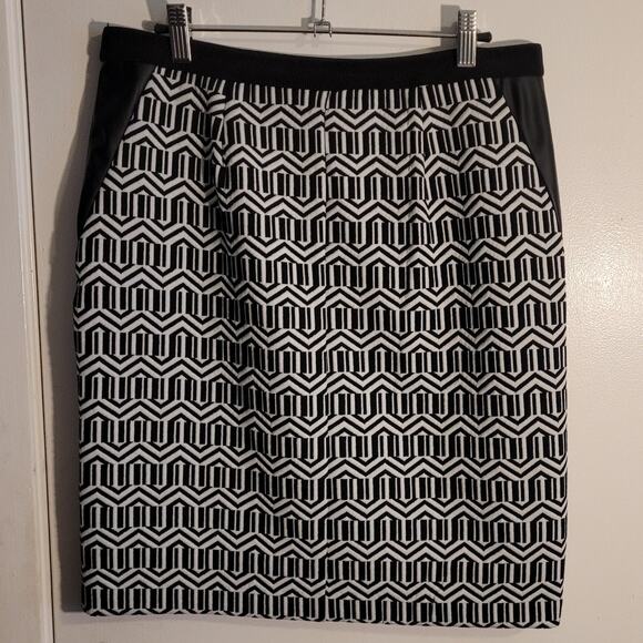 Raffaella Stretch Textured Pencil Skirt M Graphic Pull On Faux Leather Career - Picture 5 of 9